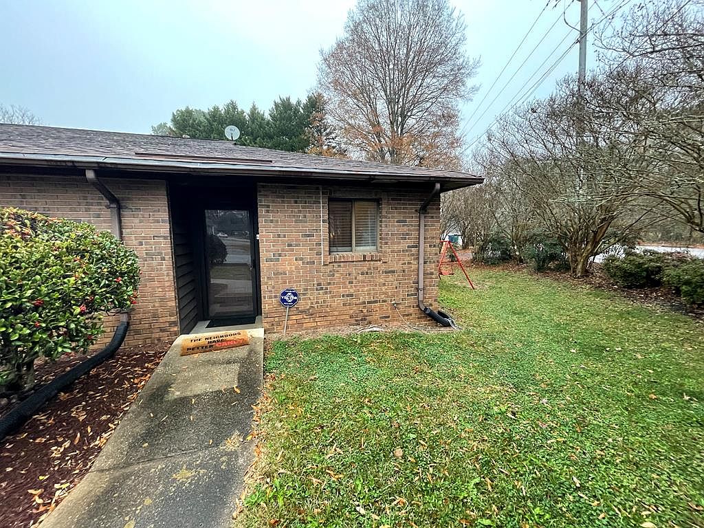 500 Cokesbury St APT A, Greenwood, SC 29649 Zillow