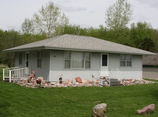 100 Maple St, Ferryville, WI 54628