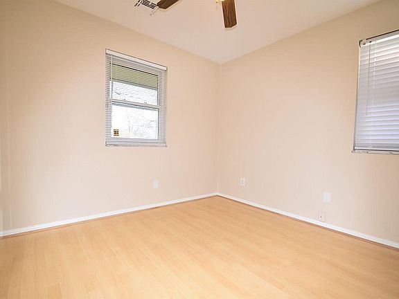 2nd image of 211 Ruskin Dr