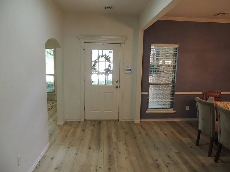 4416 W Indianola St — Photo 5