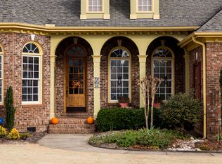 901 Riverwood Dr, Clayton, NC 27527