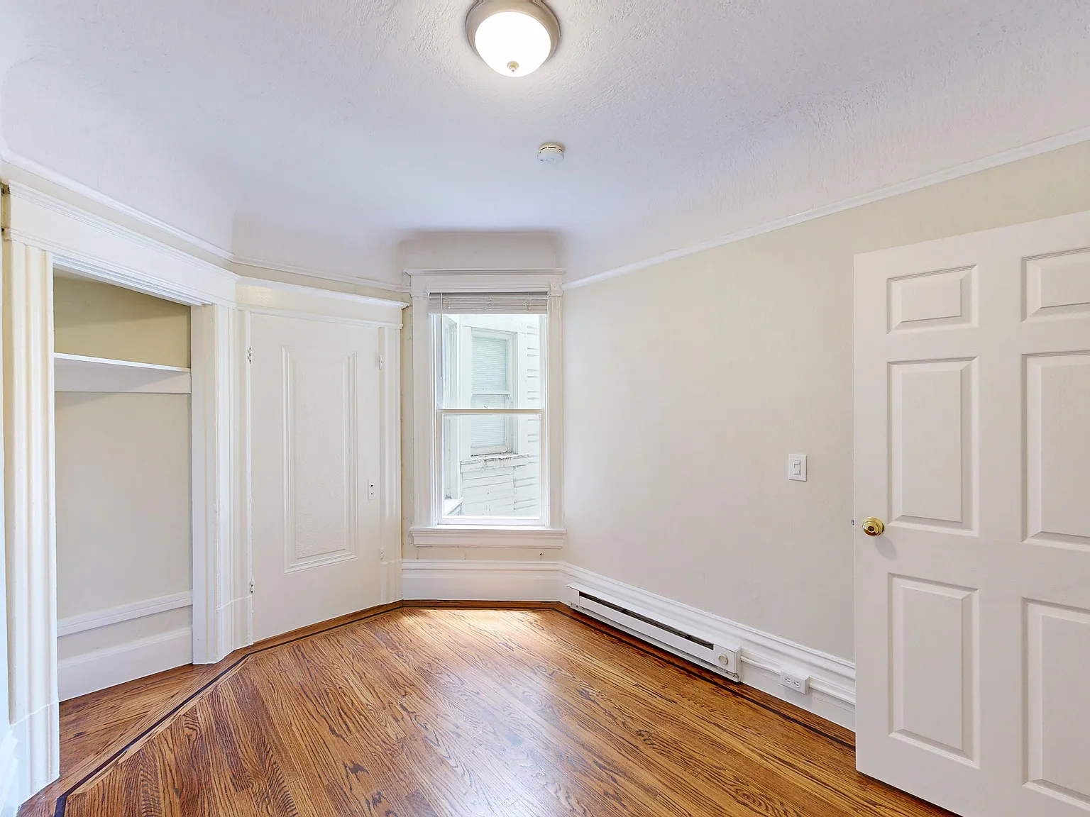 1301 Leavenworth Street — Photo 3