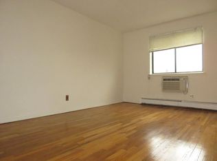 70-44 57th Rd, Maspeth, NY 11378