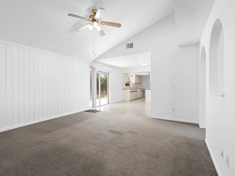 1187 Merrick Ave NW — Photo 7