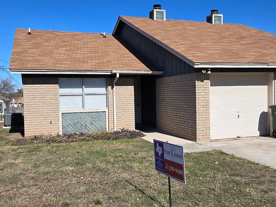 1st image of 304 Sorrell Dr #A