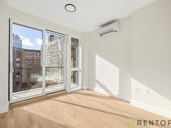 272 South 1st Street image 1 of 10