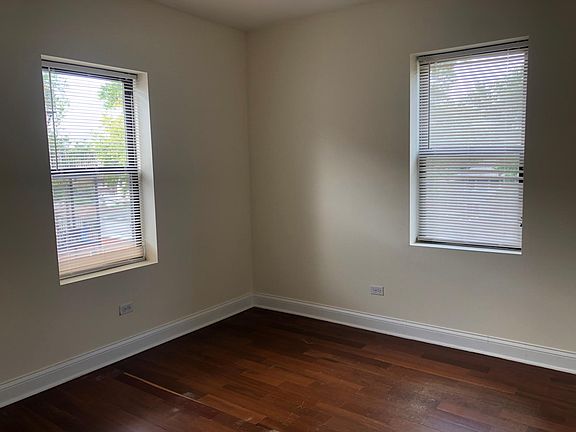 4th image of 7208 N Wolcott Ave #2D