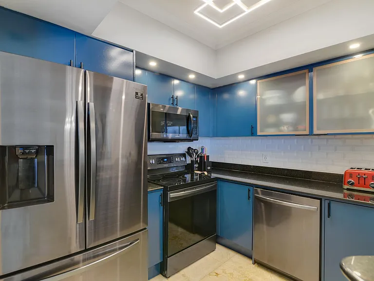 16699 Collins Ave #3204 — Photo 14