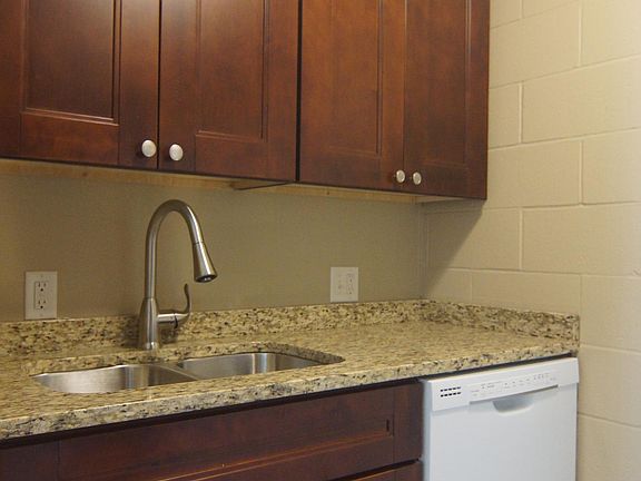 3rd image of 1810 E St #107