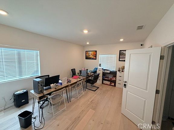 4th image of 1332 W Randy Ave