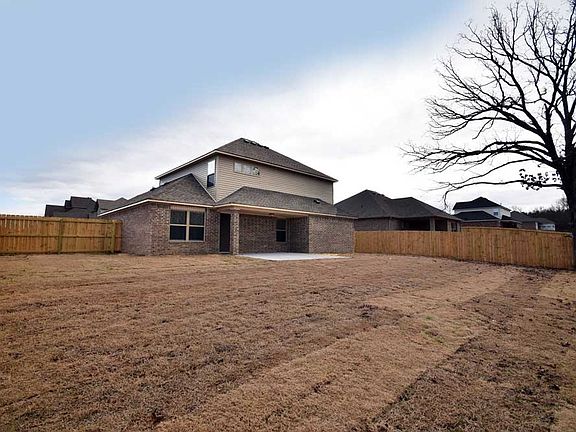 3rd image of 2845 Gladstone Dr