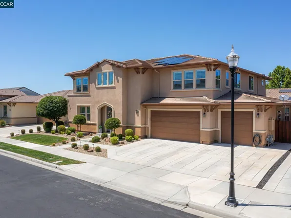 449 Avondale Ct, Brentwood, CA 94513