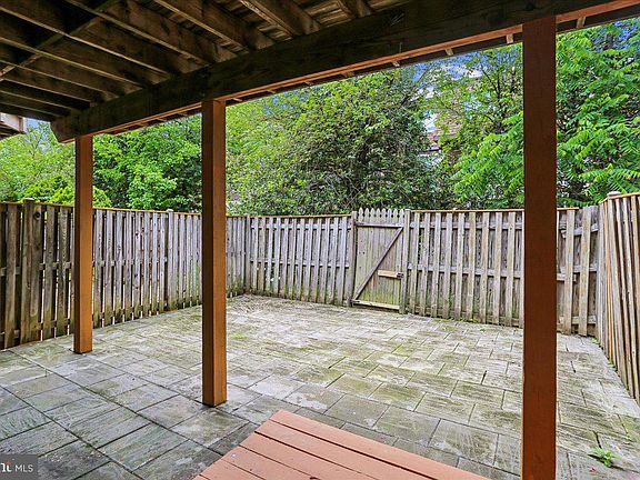 4th image of 130 Deer Park Way