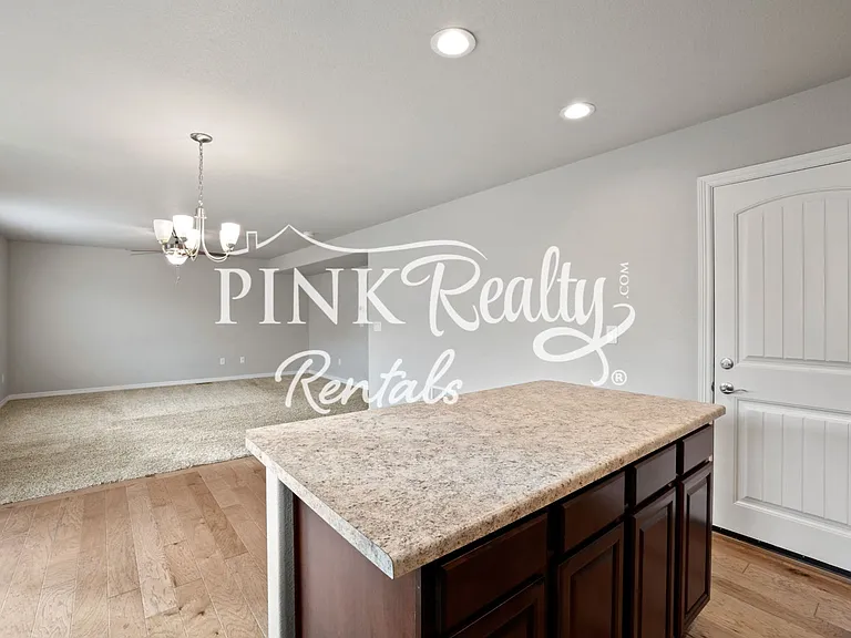 10897 Rowley Dr — Photo 12