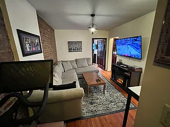 Rented by Batra Group Inc