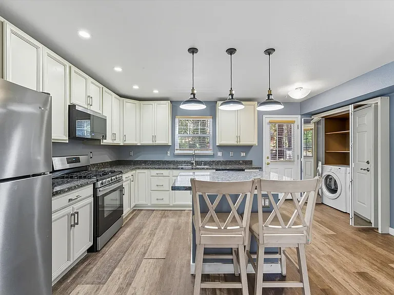 12489 Northwoods Blvd #1 — Photo 4