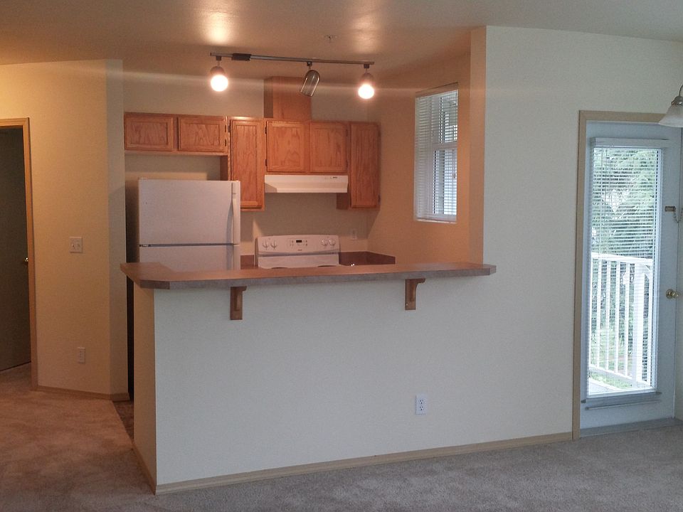 1st image of 23609 56th Ave W APT 301