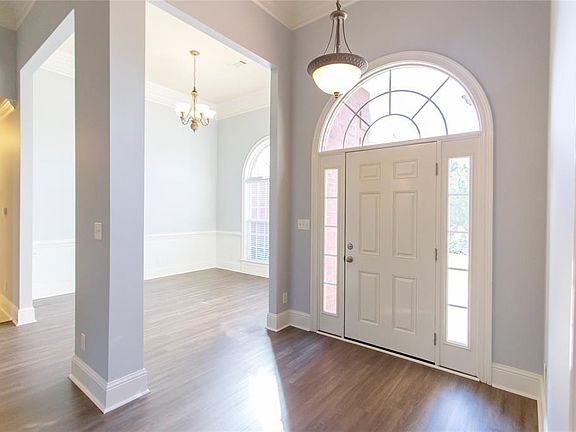 5th image of 743 Ethan Ln