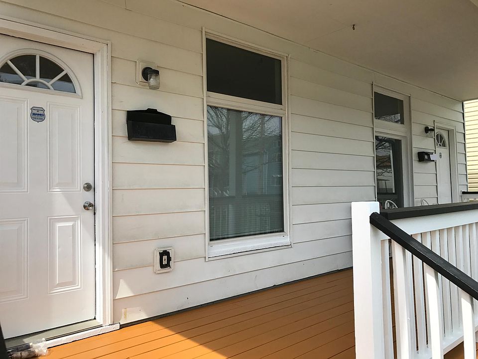 2nd image of 135 Martin Ave