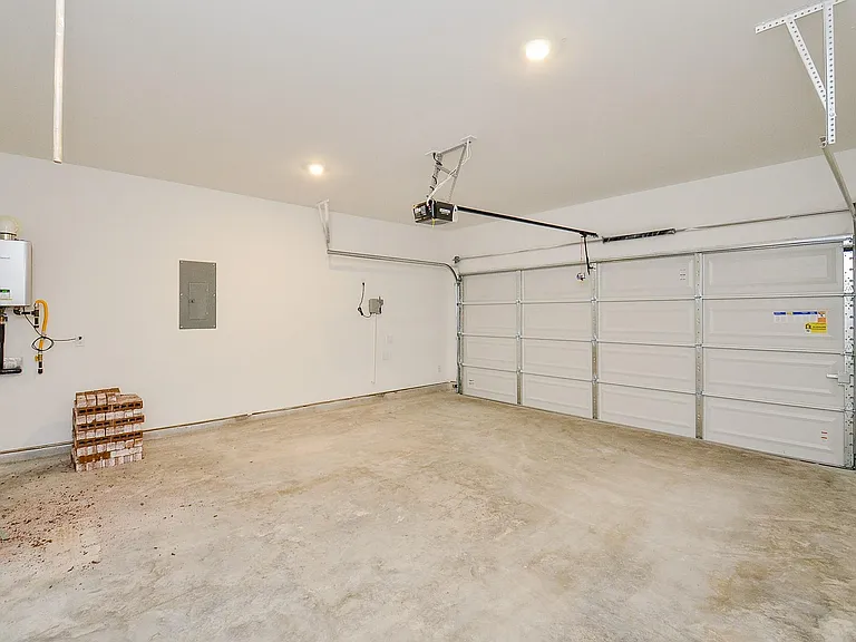 9731 Pettus Creek Dr — Photo 30