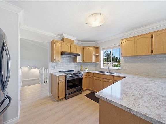4th image of 5750 174th St #21