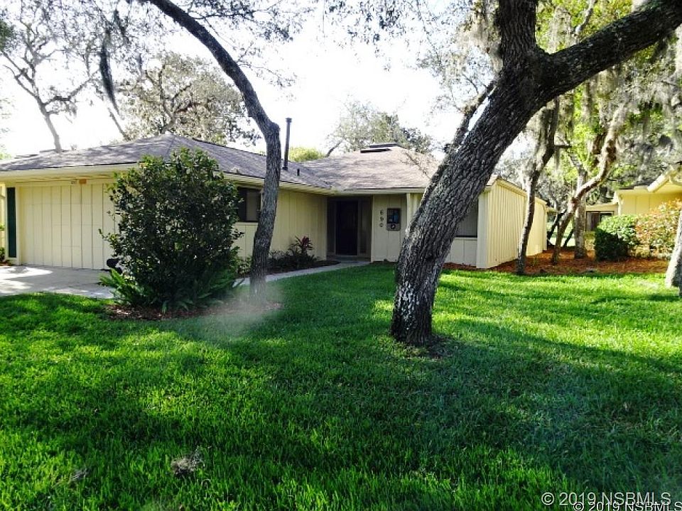 1st image of 690 Saint Andrews Cir