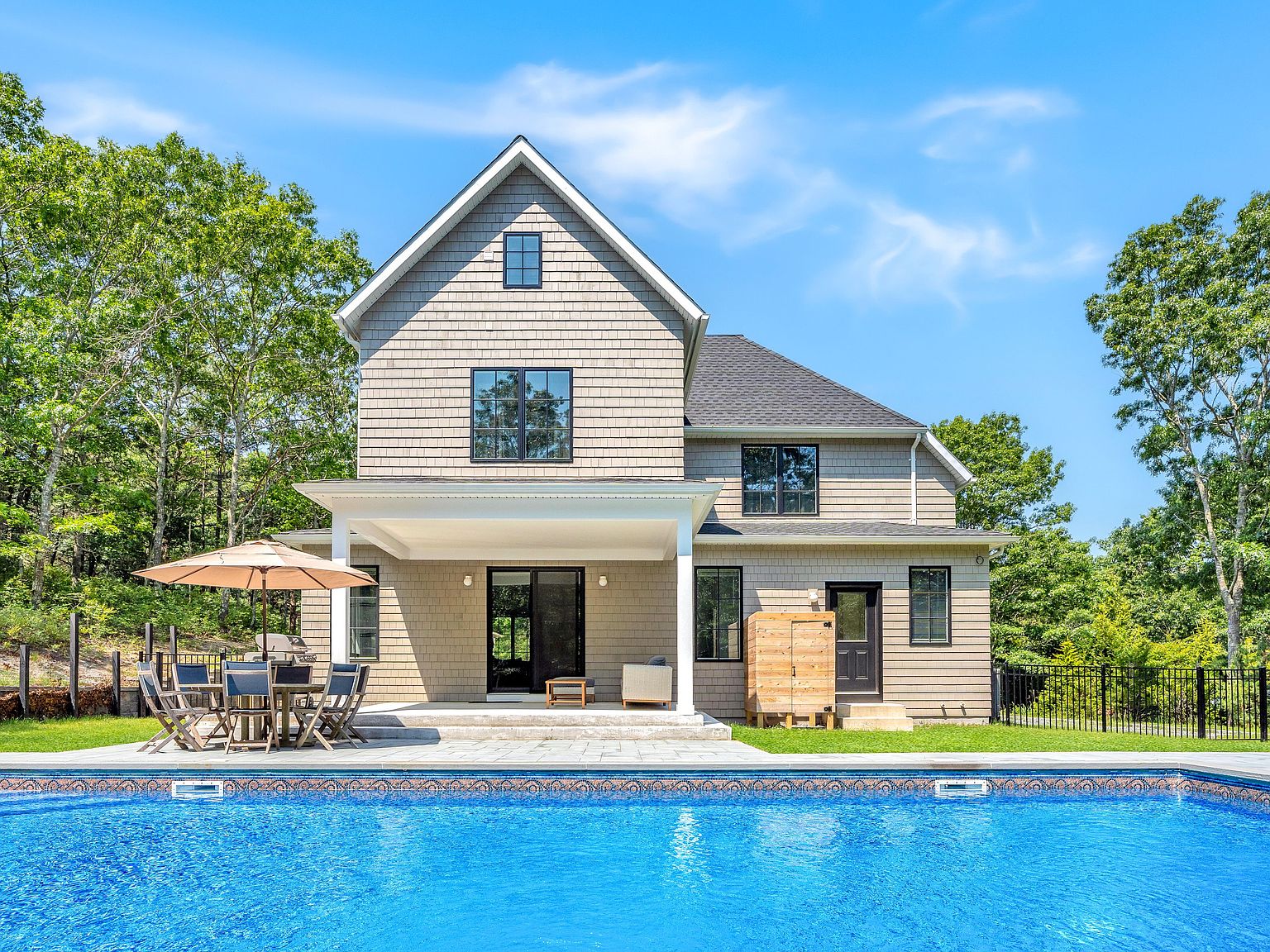 42 Squires Blvd, Hampton Bays, NY 11946 Zillow