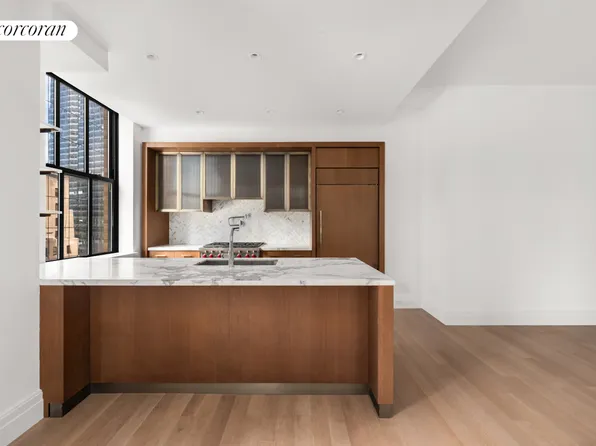 100 Barclay Street image 3 of 12