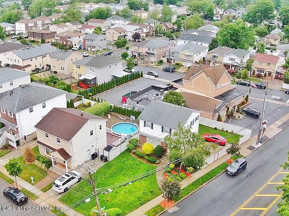 5th image of 3 E Broadway