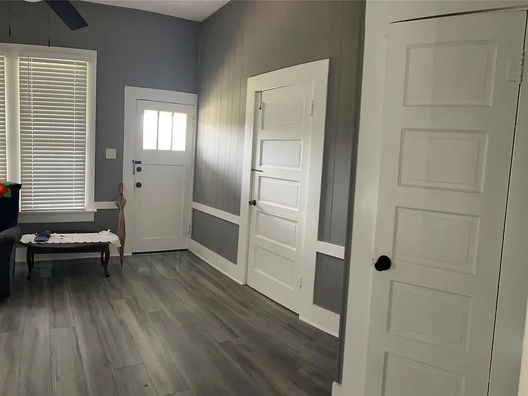 1233 Morris St — Photo 16