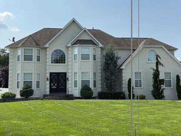 4 Alison Ct, Deptford, NJ 08096