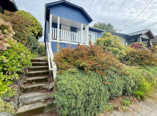 5214 Green Lake Way N, Seattle, WA 98103