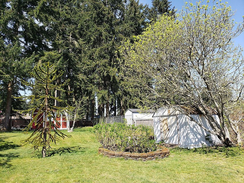 1st image of 2174 Ponderosa Dr SE