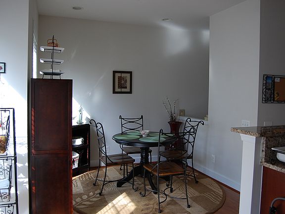 5th image of 2423 Huntington Park Dr