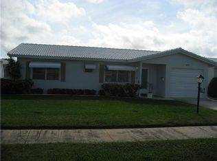 2014 SW Golf Ln, Boynton Beach, FL 33426