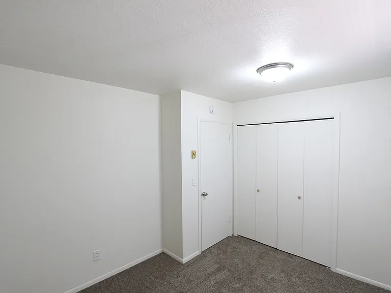 1927 E Arrowhead Ave — Photo 20