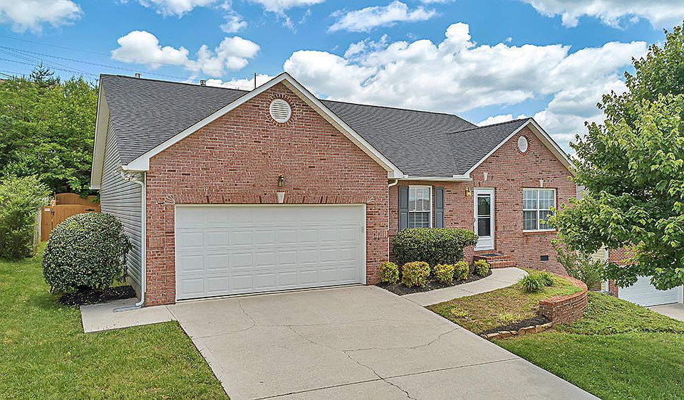 1st image of 6836 Avensong Ln