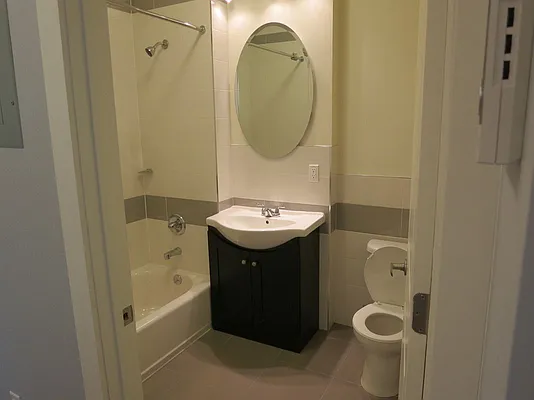 Rented by Gold-Stone Realty | media 14