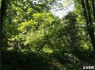 9226 N Loop Rd, Slatington, PA 18080