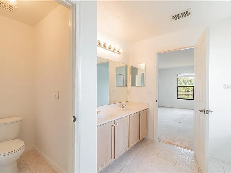 470 Canary Island Ct — Photo 41