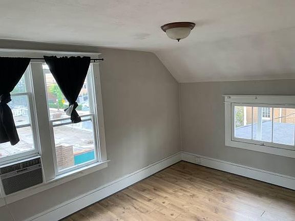 4th image of 1208 Daniels St