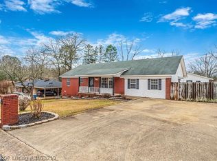 2520 Oakwood Dr, Malvern, AR 72104