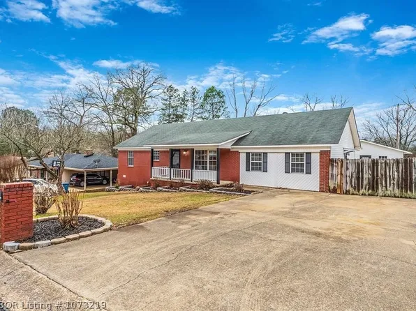 2520 Oakwood Dr, Malvern, AR 72104