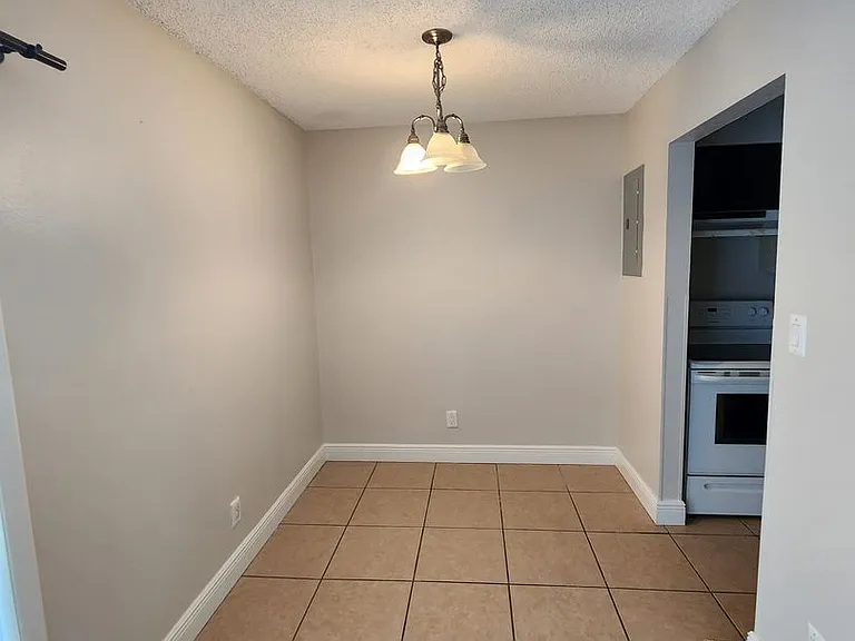 7429 Daniel Webster Dr #B-15C — Photo 5