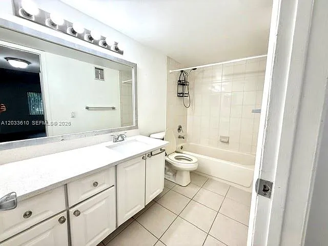 731 N Pine Island Rd #103 — Photo 12