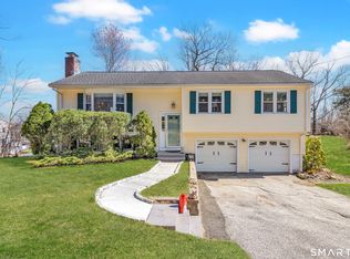 23 Surrey Drive, Shelton, CT 06484