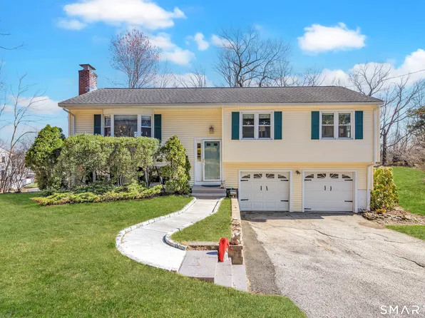 23 Surrey Drive, Shelton, CT 06484