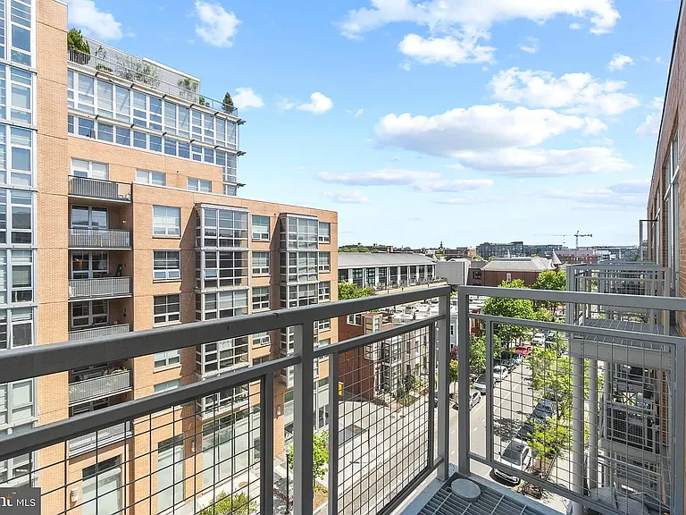 1390 V St NW #501 — Photo 11