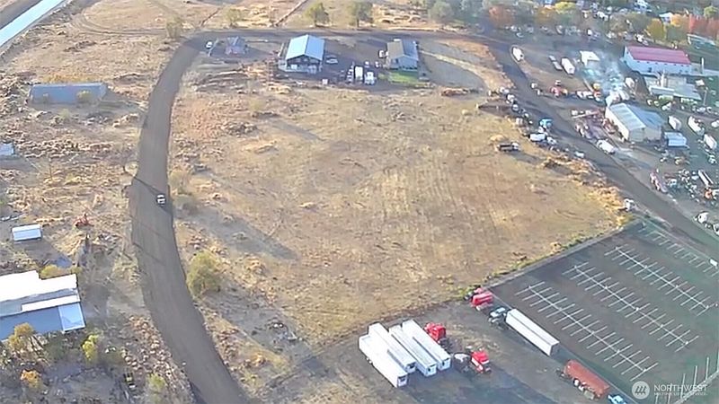 5th image of 207 Sam Avenue