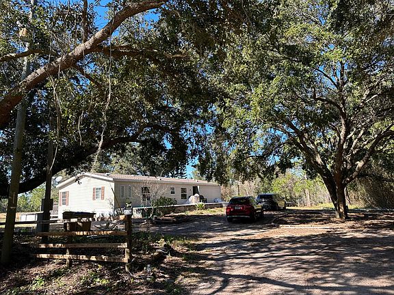5th image of 4379 Sullivan Dr
